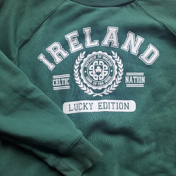 Ireland Crew Neck - Picture 2 of 6